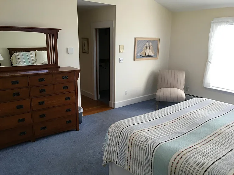 530 Elm St — Photo 17