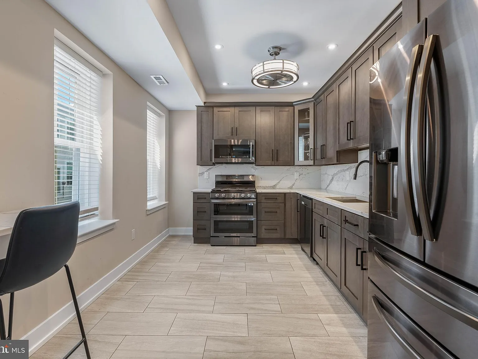 2 bed, 2.5 bath, 1246 sqft, $3,395 — Photo 2