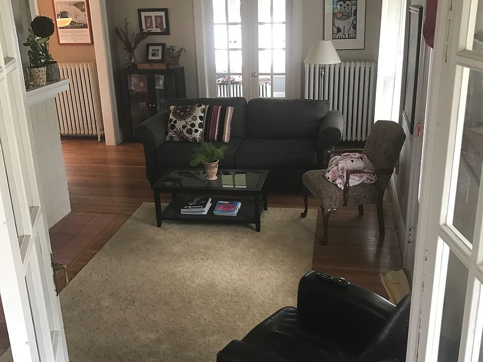 2nd image of 3233 Island Ave
