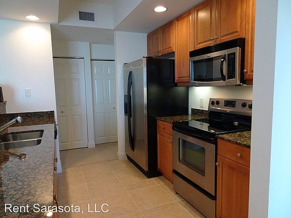 3rd image of 800 N Tamiami Trl Unit 1402