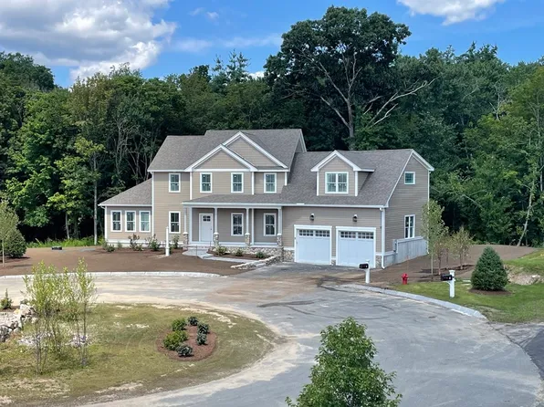 8 Fieldstone Ln, Newbury, MA 01922