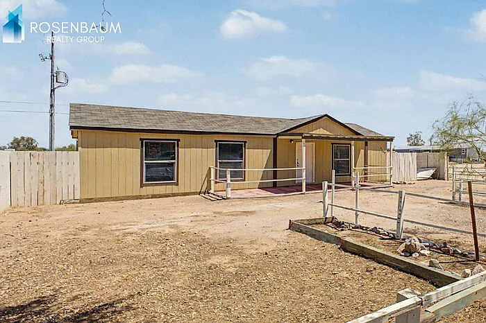 3 bed, 2.0 bath, 1015 sqft, $1,395 — Photo 4