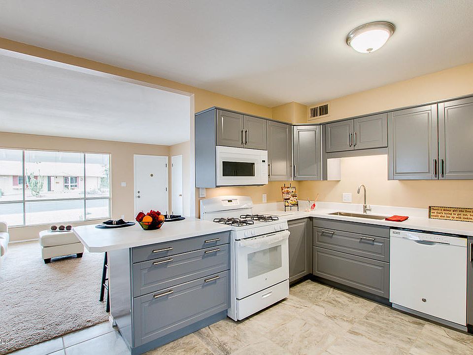 1st image of 10509 W Connecticut Ave