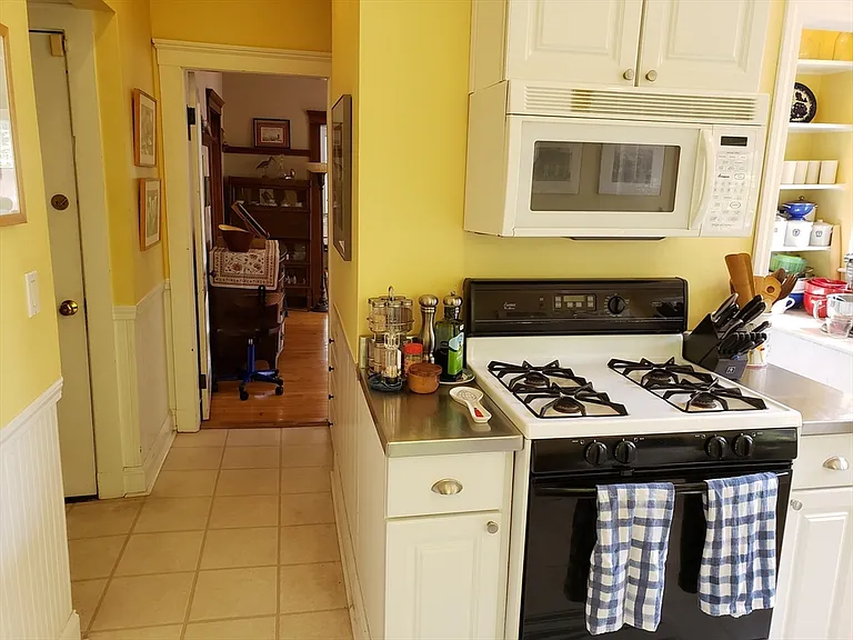 6 Fairview St #1 — Photo 15