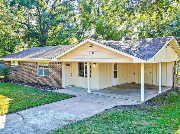 1108 SE East St, Bentonville, AR 72712