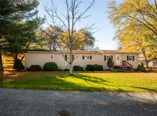 102 Arberg Ln, Slippery Rock, PA 16057