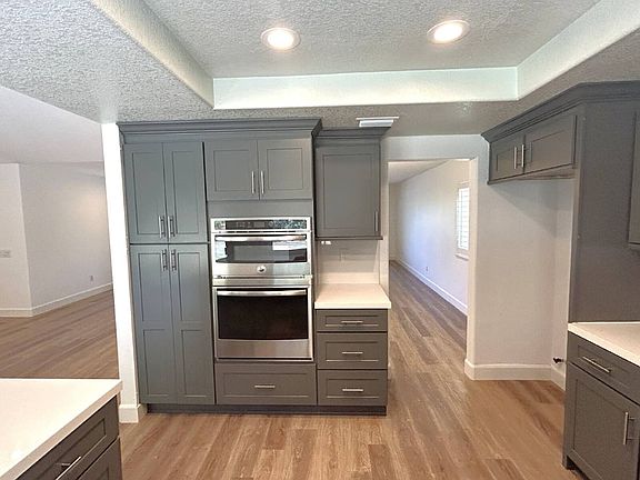 4th image of 15190 Hibiscus Ave