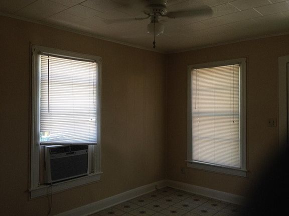 4th image of 1420 Carroll Ave