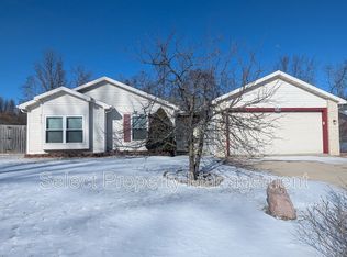 6117 Arapaho Trl, Fort Wayne, IN 46825