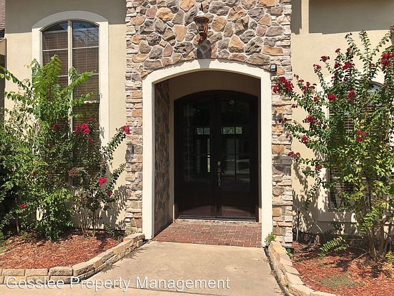 3rd image of 52 Turnbury Dr