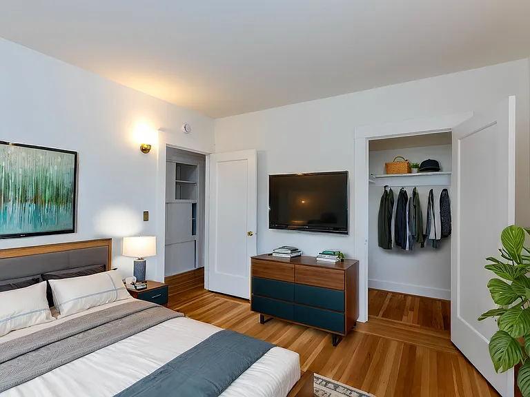 373 Moraga Ave — Photo 13