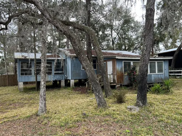 98 SE 297th Ave, Old Town, FL 32680
