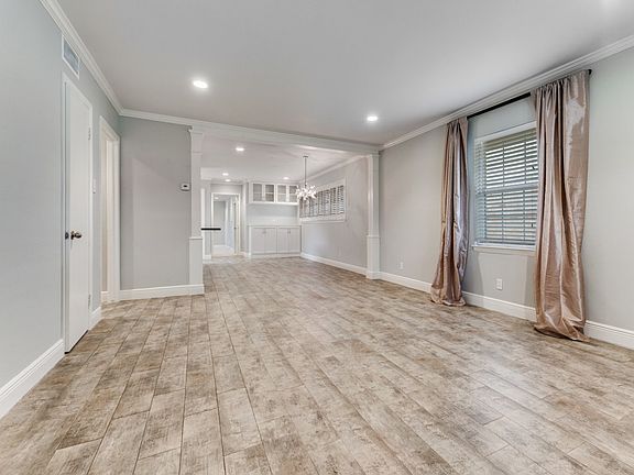 3rd image of 7130 Rutgers Dr