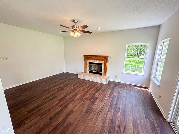 3rd image of 3502 Waterstone Dr