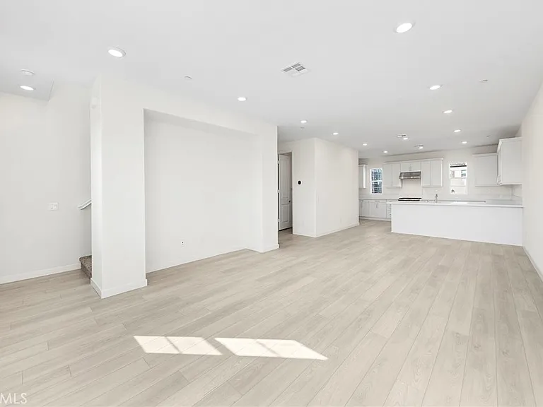 4344 Alamo Ln — Photo 17
