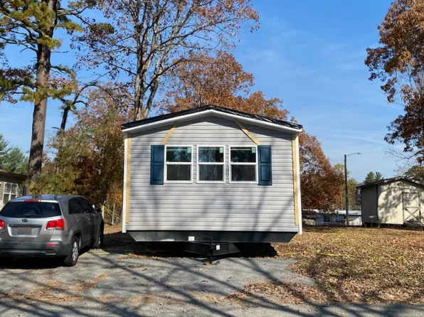 157 Edgewood Dr, Arden, NC 28704