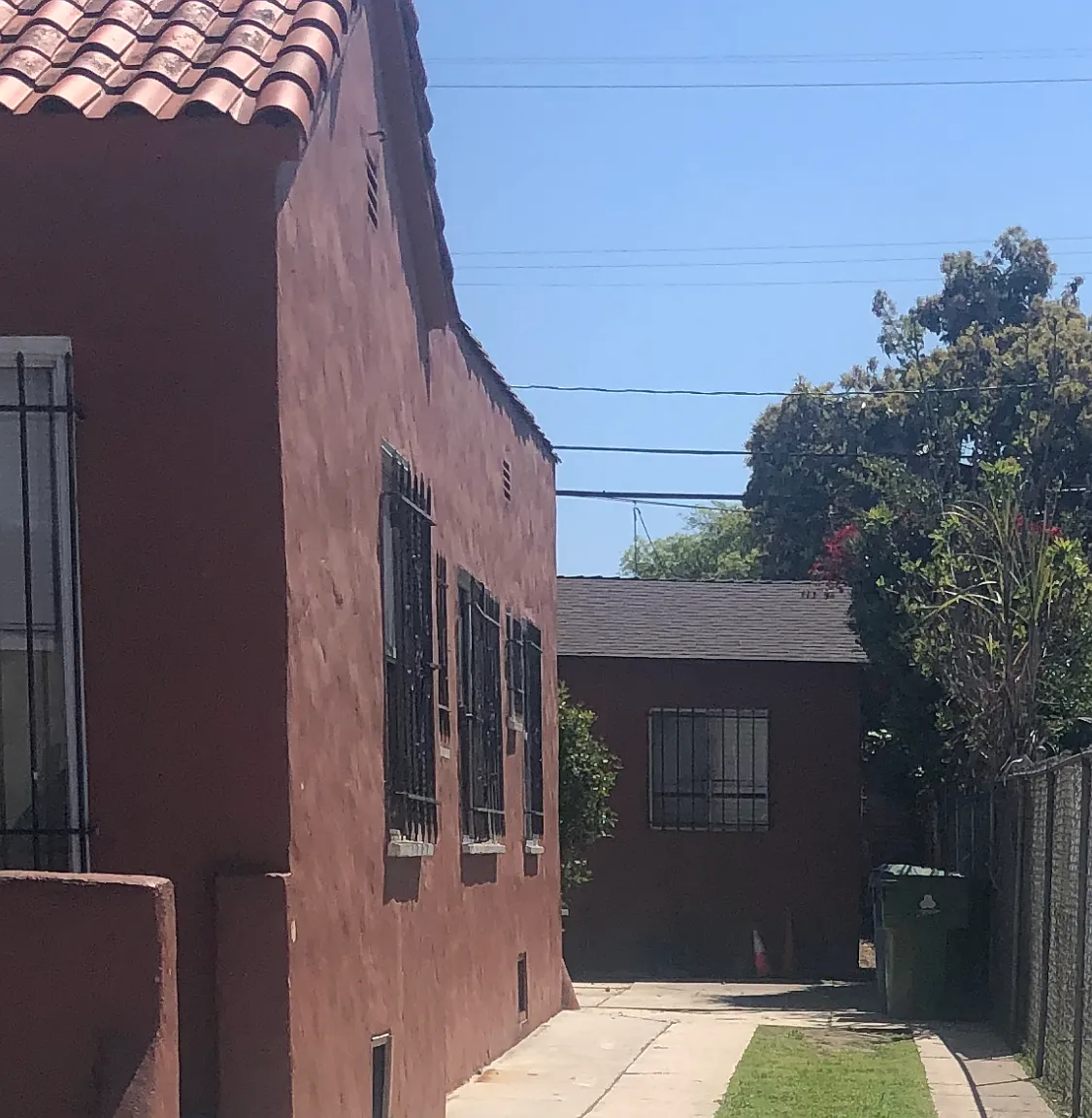 2 bed, 950 sqft, $2,595 — Photo 2