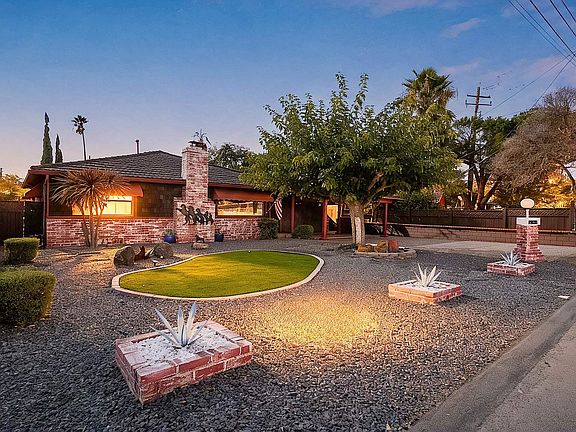 2nd image of 1193 Almendra Ct