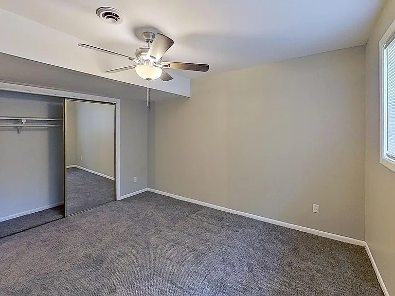 5326 Heather Ln — Photo 9