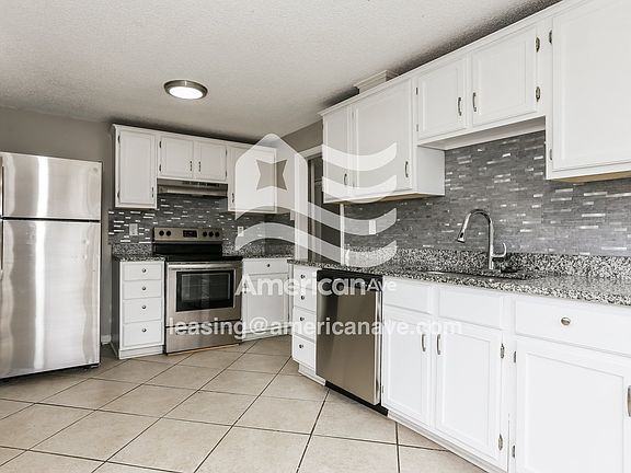 811274_005_wm_-_kitchen_13556078.jpg