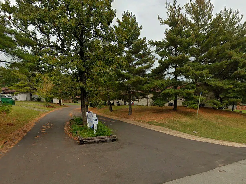 Mason Court Apartments