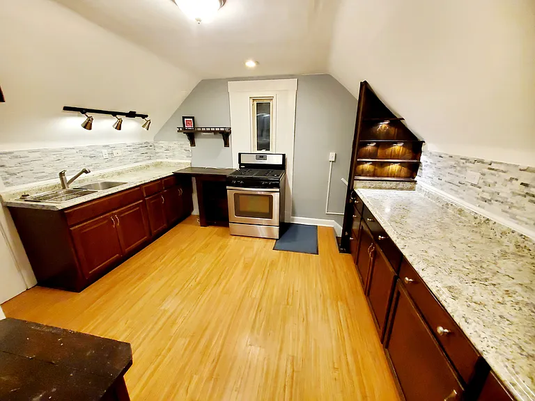 1281 Cranford Ave #3 — Photo 37