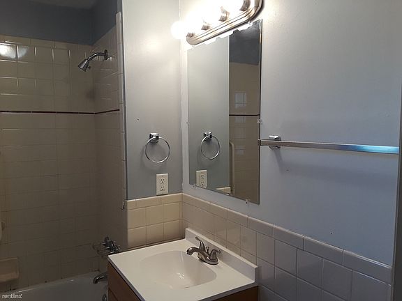 602 Wall FL 1 Master Bath