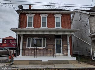 118 E Main St, Fredericksburg, PA 17026