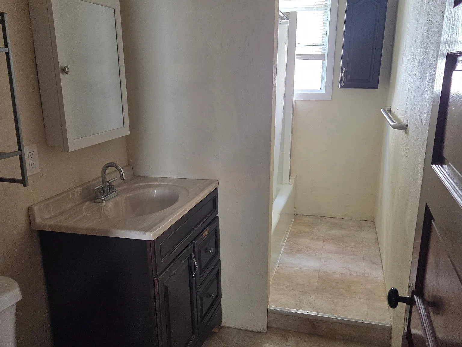 4 bed, $2,750 — Photo 3