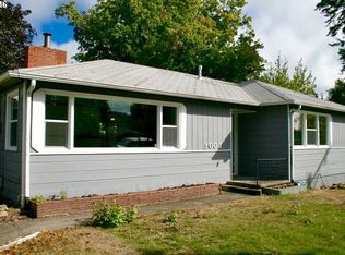 1001 E 3rd Ave, Sutherlin, OR 97479