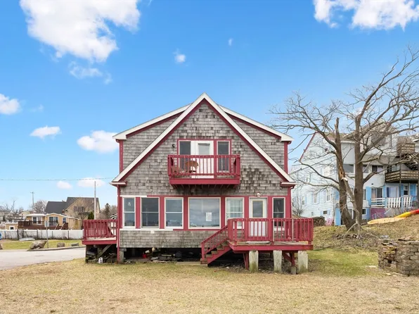 18 Bayswater Rd, Quincy, MA 02169