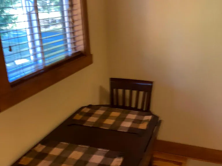 16824 Crystal Dr E #GARAGE — Photo 5