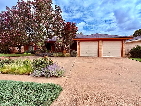 2nd image of 4704 80th St