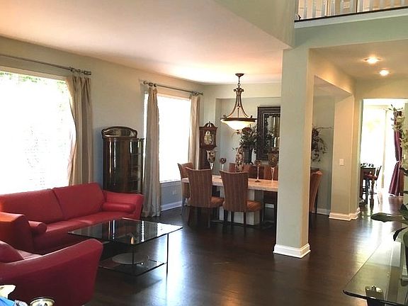 3rd image of 682 Meadow Dr