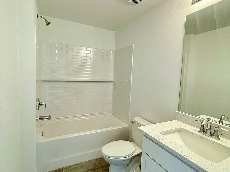2809 NW 8th Pl — Photo 14
