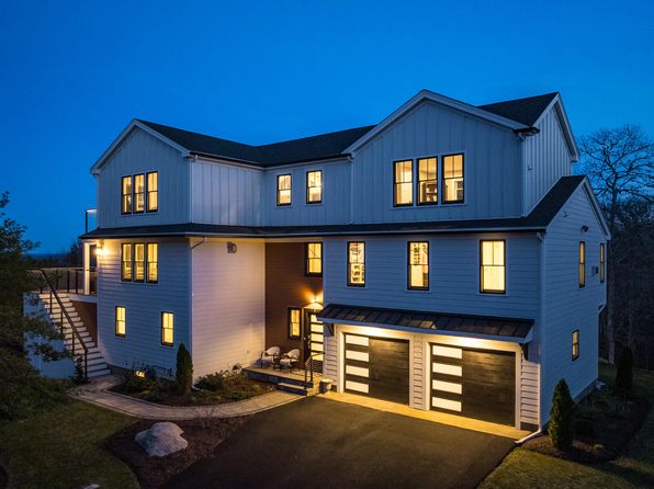 87 Oyster Pond Road, Falmouth, MA 02540