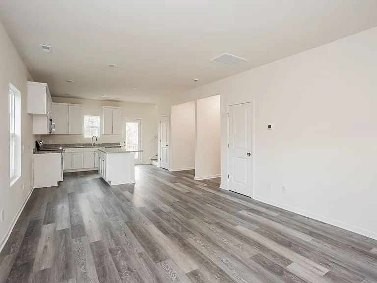 510 3rd St — Photo 24