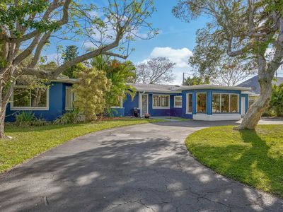 82 W Bay Dr, Cocoa Beach, FL, 32931
