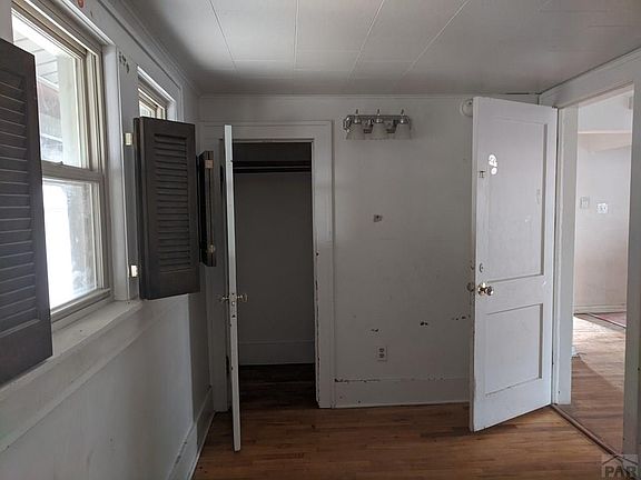 4th image of 701 Grace Ave