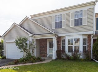 106 Sandhurst Rd, Mundelein, IL 60060