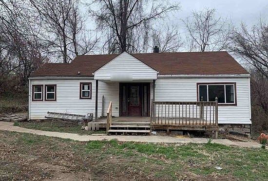 1st image of 4742 Garfield Ave