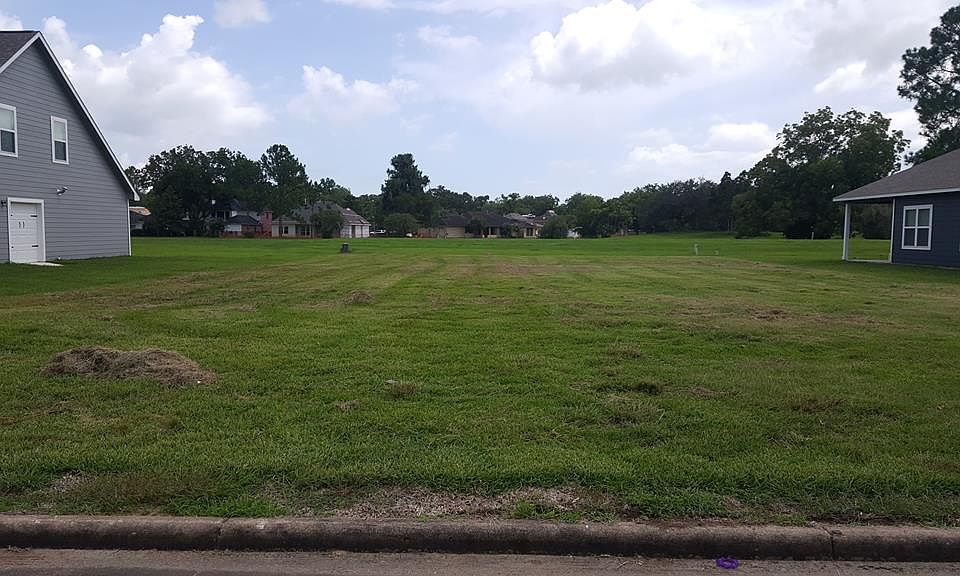 1st image of 267 Mossy Meadow Dr