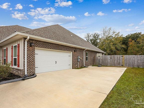 4th image of 5665 Blake Ln