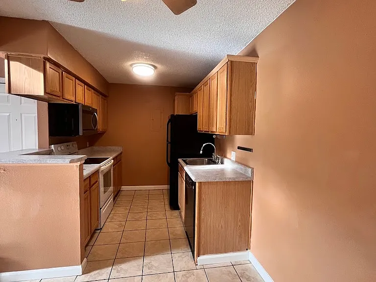 10150 E Virginia Ave #4 — Photo 3
