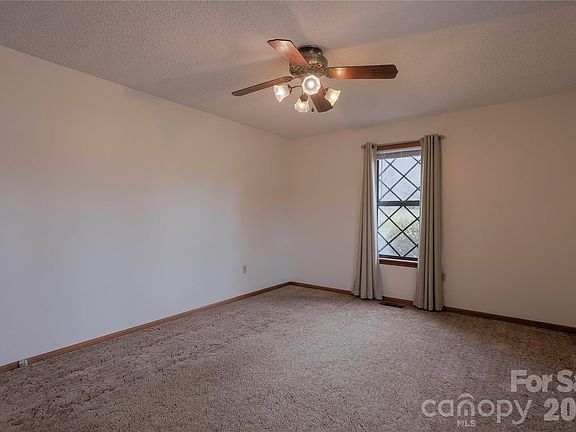 4th image of 11237 Old Concord Rd