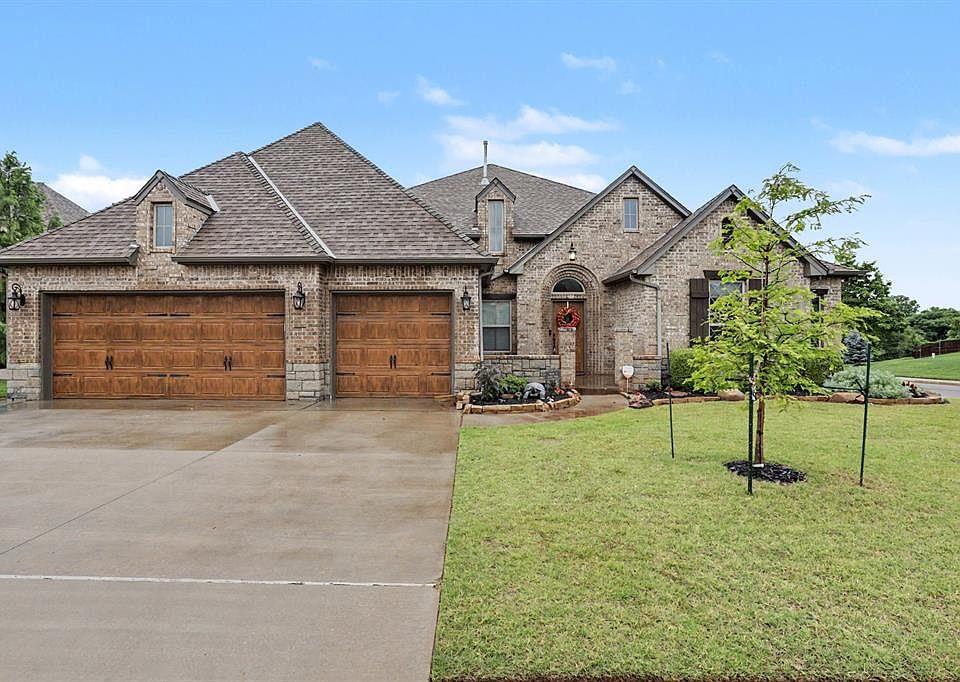 1st image of 19521 Rambling Creek Dr