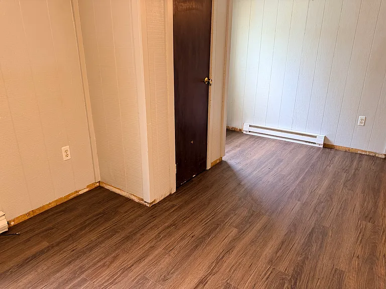 363 Riverside Dr #1 — Photo 3