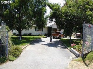 2047 N Side Rd, Sutherlin, OR 97479