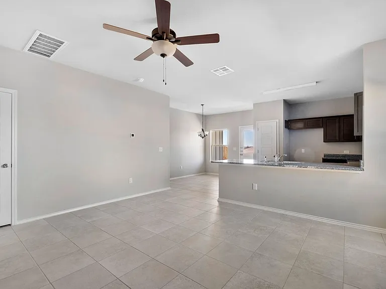 1203 Garland Rd — Photo 4