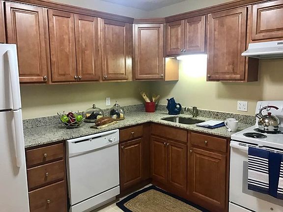 3rd image of 303 Greenwich Ave APT A318